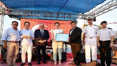 Ilıca Halk Plajı, denizlerin koruyucusu ve dünyanın bir numaralı eko etiketi olan 'Mavi Bayrak’ ödülüne layık görüldü