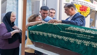 İzmir Büyükşehir Belediye Başkanı Dr. Cemil Tugay, Alsancak’ta elektrik akımına kapılarak hayata gözlerini yuman İnanç Öktemay’ın cenazesine katıldı