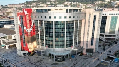 İzmit Belediyesi’nden işletmelere ’ruhsat’ uyarısı