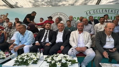 Kahramankazan Belediye Başkanı Selim Çırpanoğlu Aluçdağı Yağlı Güreş Festivali’ne katıldı