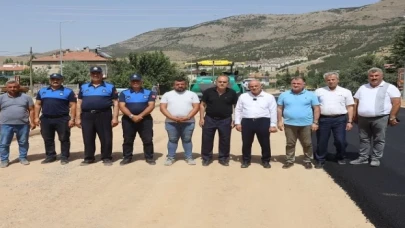 Kayseri Yahyalı’da asfalt çalışması tam gaz