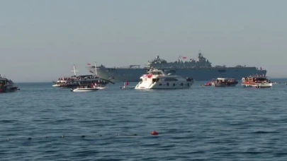 KKTC’de 50. yılda 50 gemi ile geçit töreni