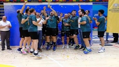 Konya Büyükşehir’in İlçeler Arası Voleybol Turnuvası’nda Sarayönü Mutlu Sona Ulaştı