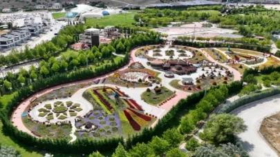 Konya Selçuklu’daki ’çiçek bahçesi’ne yoğun ilgi