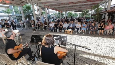 Madımak Katliamı’nın 31.yılında Narlıdere Belediyesi tarafından düzenlenen anma programında duygusal anlar yaşandı