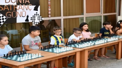 Manisa’da ’şah-mat’ın tekniklerini öğrendiler