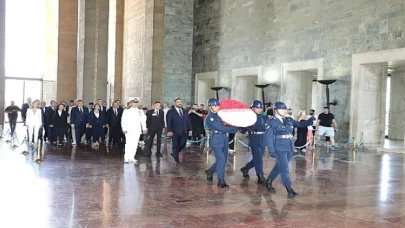 Narlıdere Belediye Başkanı Erman Uzun’dan Anıtkabir Ziyareti