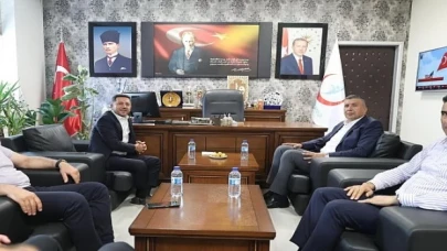 Nevşehir Belediye Başkanı Rasim Arı, Nevşehir İl Sağlık Müdürü Op. Dr. Hasan Tartar’ı ziyaret etti