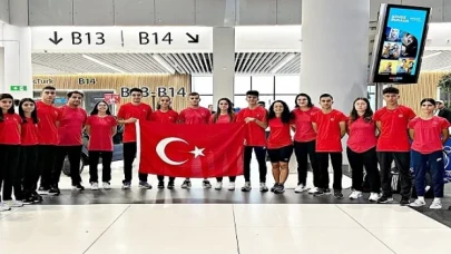Nevşehir Belediye Başkanı Rasim Arı, U18 Balkan şampiyonasına katılacak Milli takımımız ile Slovenya’ya giden Nevşehirli sporcumuz Mert Hanefi Odacı’ya başarılar diledi