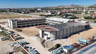 Selçuklu Belediyesi tarafından Konya’ya kazandırılacak olan Türkiye’nin en kapsamlı ve modern Güzel Sanatlar Lisesi’nin yapımı hızla devam ediyor.