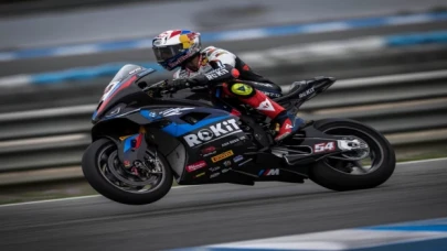 Toprak Razgatlıoğlu üst üste 8. galibiyetini aldı 