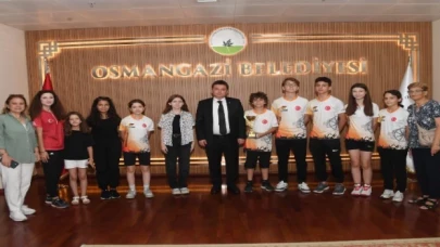 Türkiye ikincisi sporculardan Başkan Aydın’a ziyaret