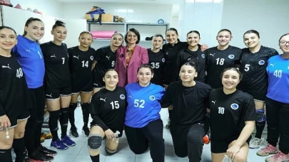 Üsküdar Belediyesi Spor Kulübü Hentbol takımının Avrupa Hentbol Federasyonu (EHF) Kadınlar Avrupa Kupası’ndaki rakibi ZRK Bjelovar oldu