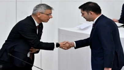 Yeni bakanlar yemin etti