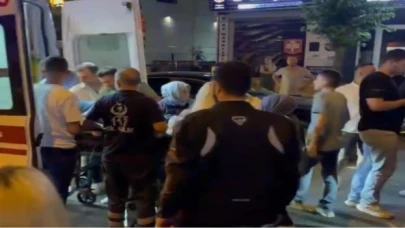 Yolun karşısına geçmeye çalışan kişiye otomobil çarptı 