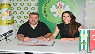 Zeynep Yeşilova, Manisa’nın potasında