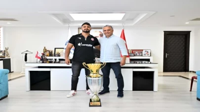 Başpehlivan Enes Doğan’a coşkulu karşılama