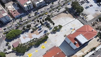 Didim Belediyesi tarafından ilçede bulunan Atatürk İlkokulu’nun bahçesine yapılan oyun parkının çalışmaları tüm hızıyla sürüyor.