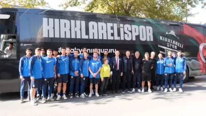 Kırklareli Belediyesi, Kırklarelispor’a yeni takım otobüsü tahsis etti