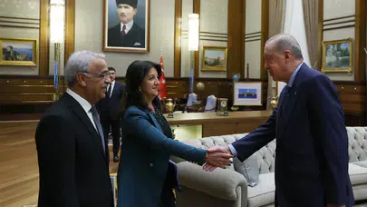 Cumhurbaşkanı Erdoğan, İmralı heyeti ile Beştepe’de görüşüyor