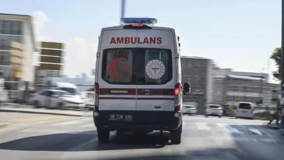 Ambulansa yol vermeyen sürücünün ehliyeti geri alınacak