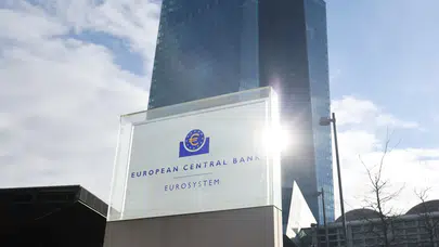 Avrupa Merkez Bankası faizi sabit bıraktı