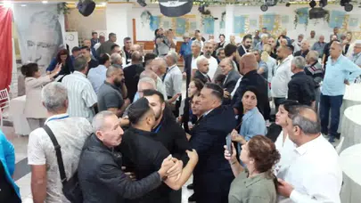 İYİ Parti Tarsus İlçe Kongresi’nde eski başkan ile partililer arasında arbede