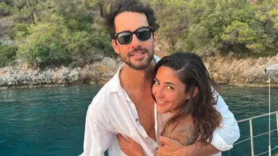 Melek Mosso ve Serkan Sağdıç boşandıklarını duyurdu