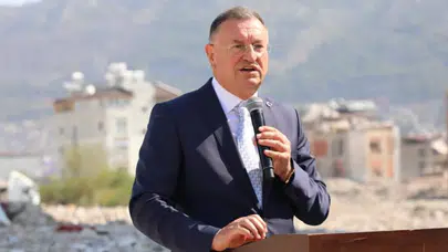 Lütfü Savaş’tan Özgür Özel’e suç duyurusu