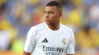 Kylian Mbappe ilk kez "Avrupa Altın Ayakkabı" ödülünü kazandı