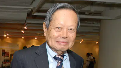 Nobel ödüllü fizikçi Chen-Ning Yang 103 yaşında hayatını kaybetti