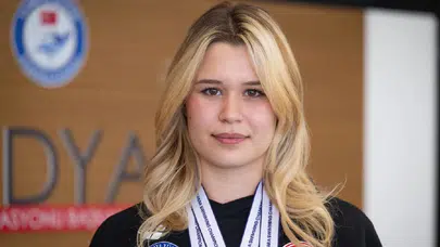 Defne Kurt, altın madalyalarını Gazze’deki çocuklara adadı