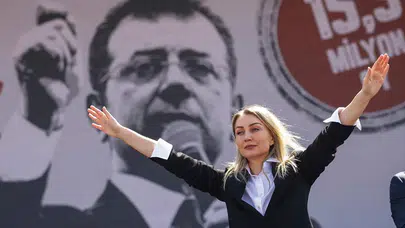 Dilek İmamoğlu: "Son incelemelere göre Roma’yı da Ekrem İmamoğlu’nun yaktığı iddia ediliyor"