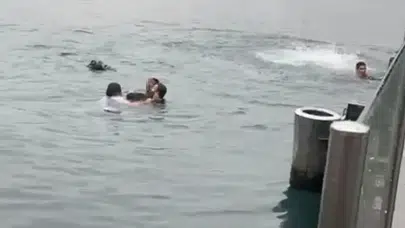 Kadıköy’de iskeleden düşen 4 kişiden 1’i hayatını kaybetti