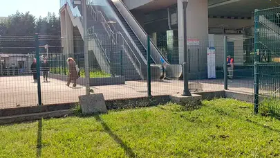 İstanbul'da bir tramvay durağında ceset bulundu