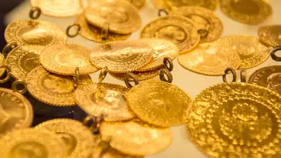 Altın ve gümüş fiyatlarında sert düşüş: Ons altın rekor sonrası geriledi