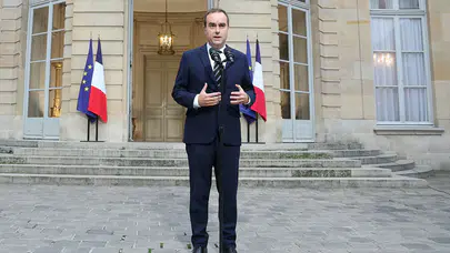 Fransa Başbakanı Lecornu sadece 27 gün sonra istifa etti