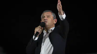 İstanbul Cumhuriyet Başsavcılığı, Özgür Özel’in “kırmızı kart bahsi” iddiasına soruşturma başlattı