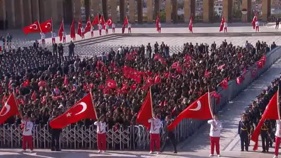 Anıtkabir’deki 29 Ekim Töreni’nde yine “Erdoğan” sloganları atıldı