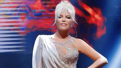 Ünlü sanatçı Ajda Pekkan’dan annelik itirafı