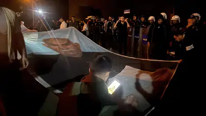 AK Parti Sözcüsü Ömer Çelik’ten Diyarbakır yürüyüşüne sert tepki: “Düşman” söylemine ‘sabotaj’ suçlaması