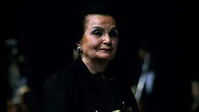 Türk sanat müziğinin efsane ismi Süheyla Altmışdört 99 yaşında hayatını kaybetti