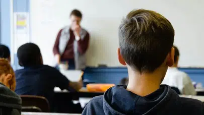 Türkiye’de çocuklar zorbalığa karşı güçleniyor: 9 bin çocuğa eğitim verildi