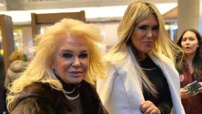 Annesi yoğun bakıma kaldırılan Seren Serengil, "Lütfen bana bir ambulans uçak gönderin, ücretini ödeyeceğim"