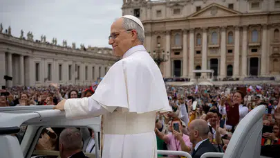 Vatikan Katoliklere seslendi: Evlilik iki kişiliktir