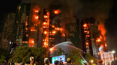 Hong Kong'da yangın felaketi: 44 kişi öldü, 279 kişiden haber yok!