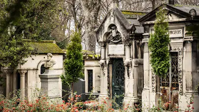 Paris'te mezar yeri ödüllü çekiliş!