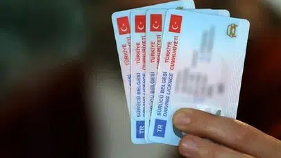 Eski tip ehliyetler artık geçersiz: Yenileme bedeli cep yakıyor