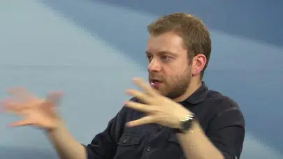 Akademisyen Emrah Gülsunar tahliye edildi