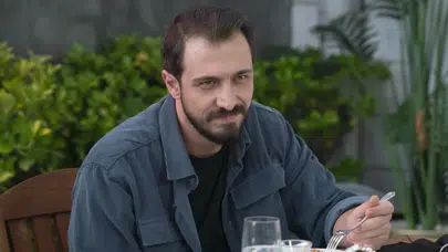 Emrah Altıntoprak, 'Kızılcık Şerbeti'nden ayrılık sebebini açıkladı!